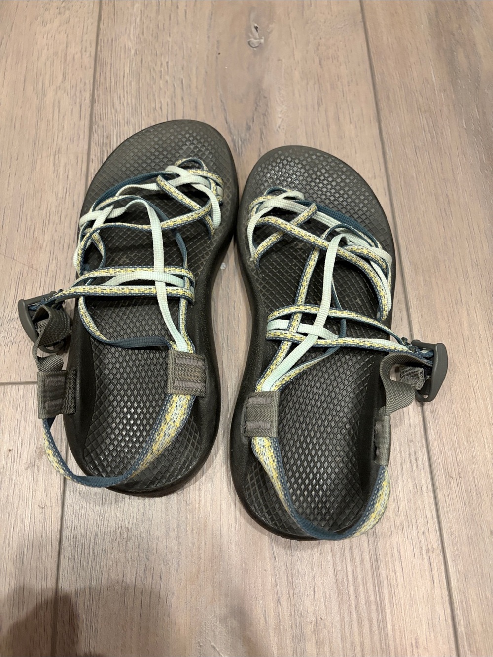 Chacos Women’s Size 8 WIDE